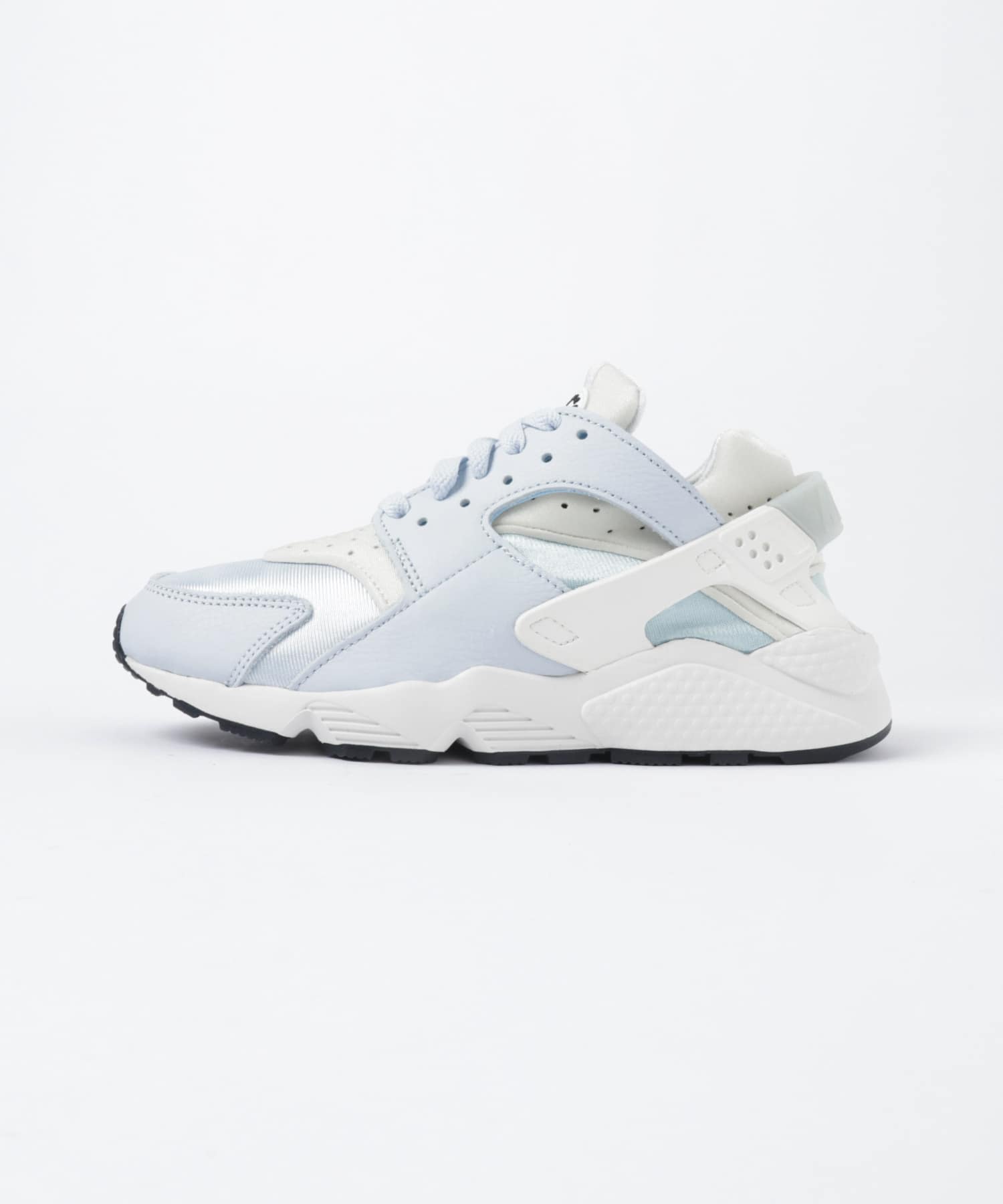 Nike ウィメンズ エア ハラチ Ncdh4439 Bsl24 Urban Research公式ファッション通販