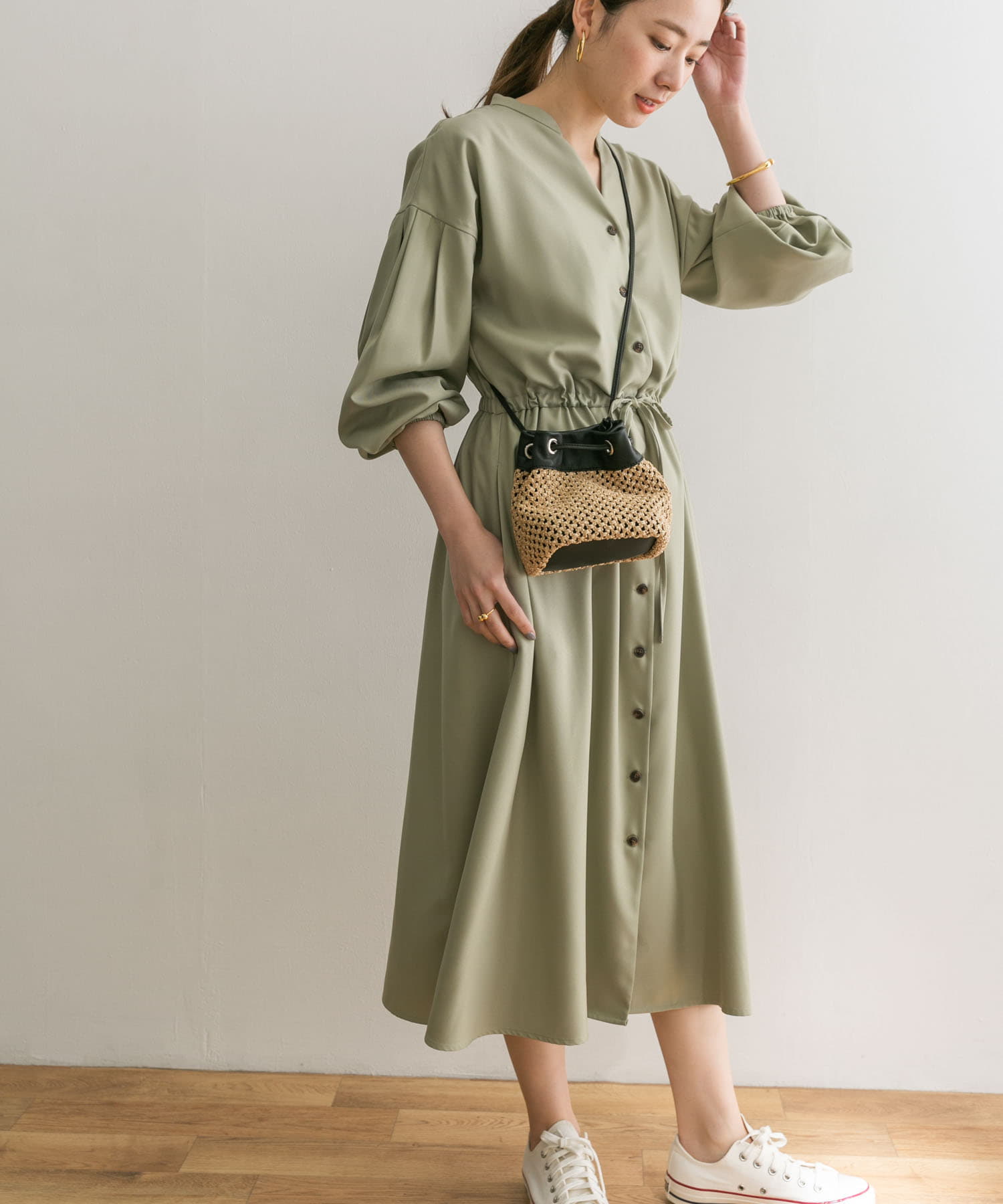 ドロストワンピース Ur24 26f002 Urban Research公式ファッション通販