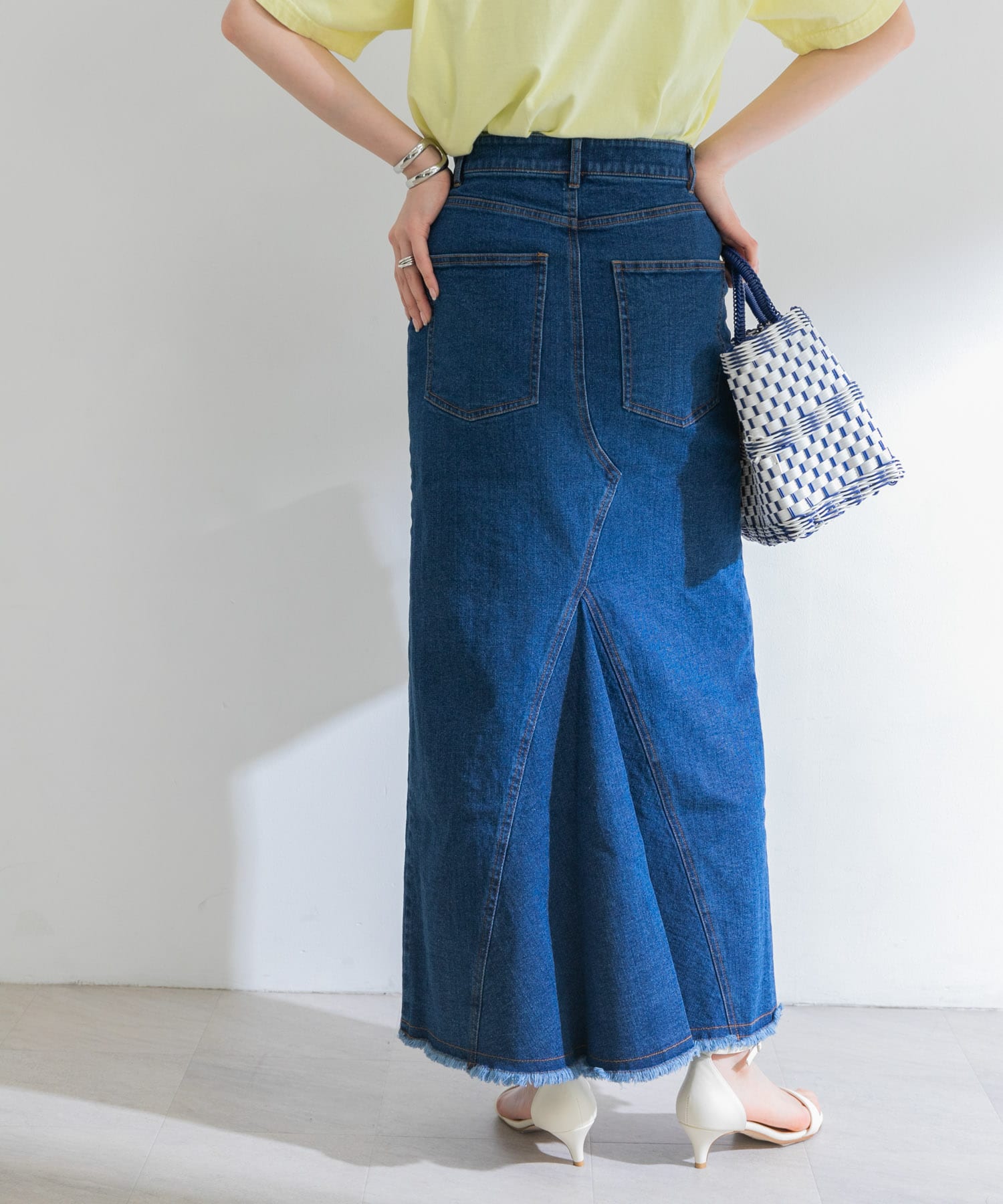ストレッチデニムAラインスカート[UR24-25F002]｜URBAN RESEARCH公式