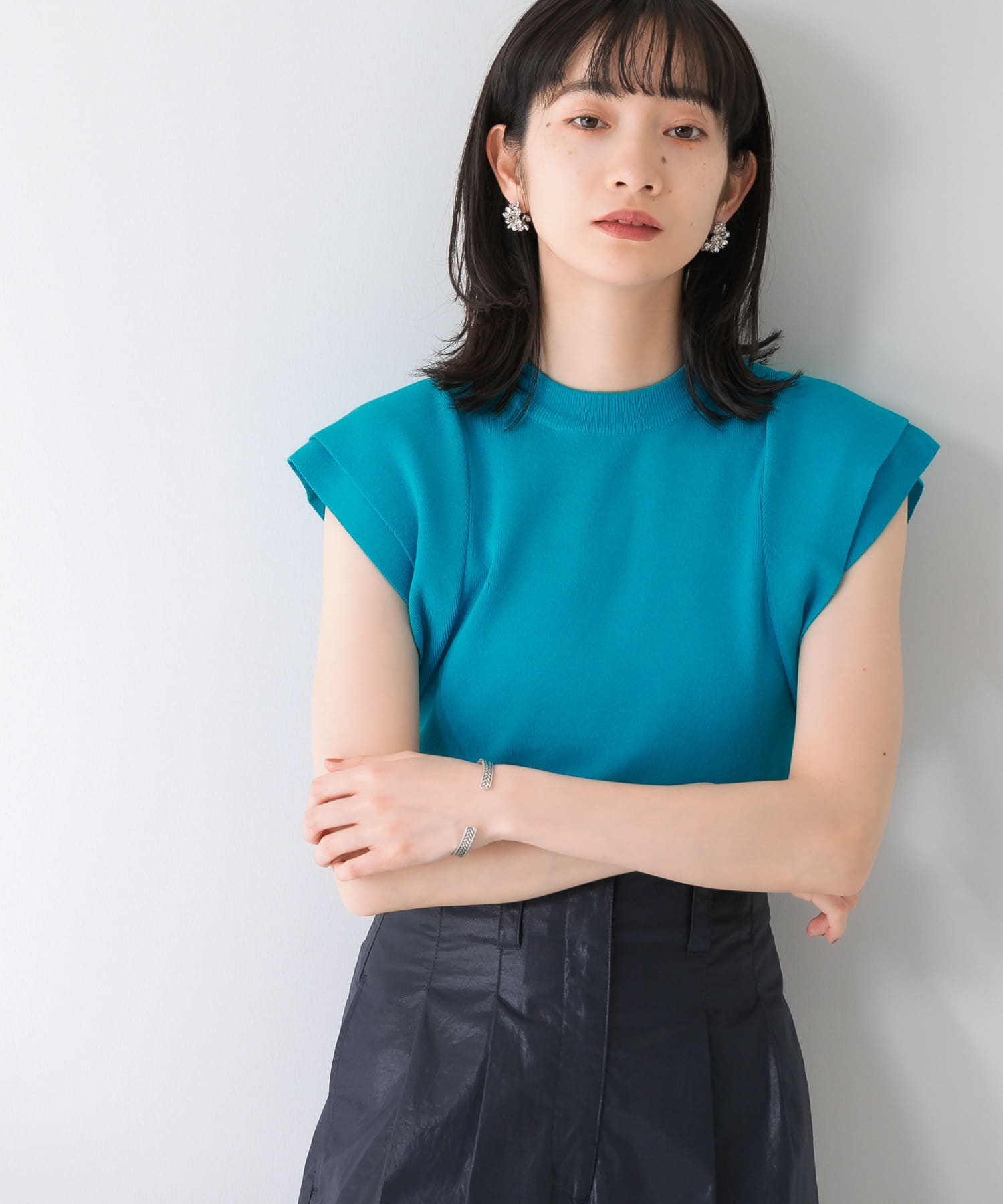 フリルスリーブニット[KW25-22J240]｜URBAN RESEARCH公式ファッション通販