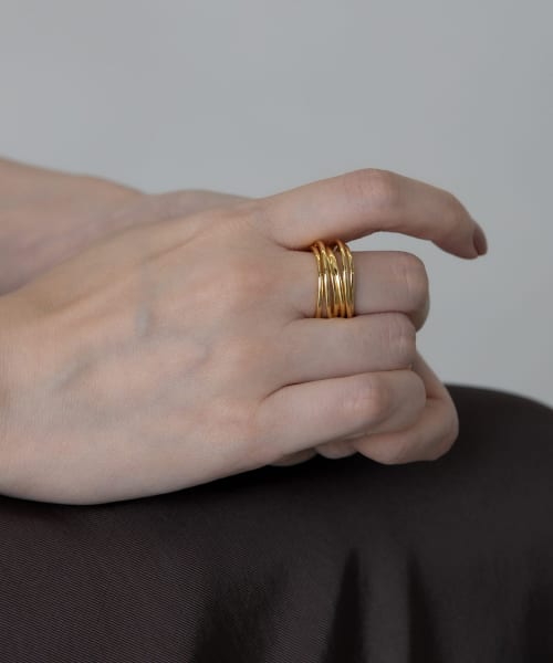 SMELLY so’　overlap line ring