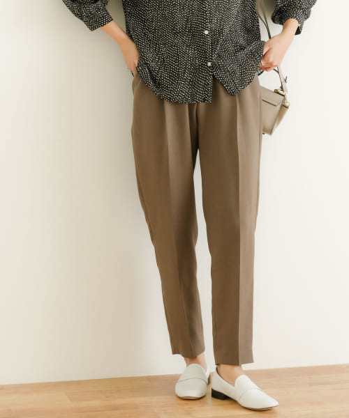 ドロストテーパードパンツ