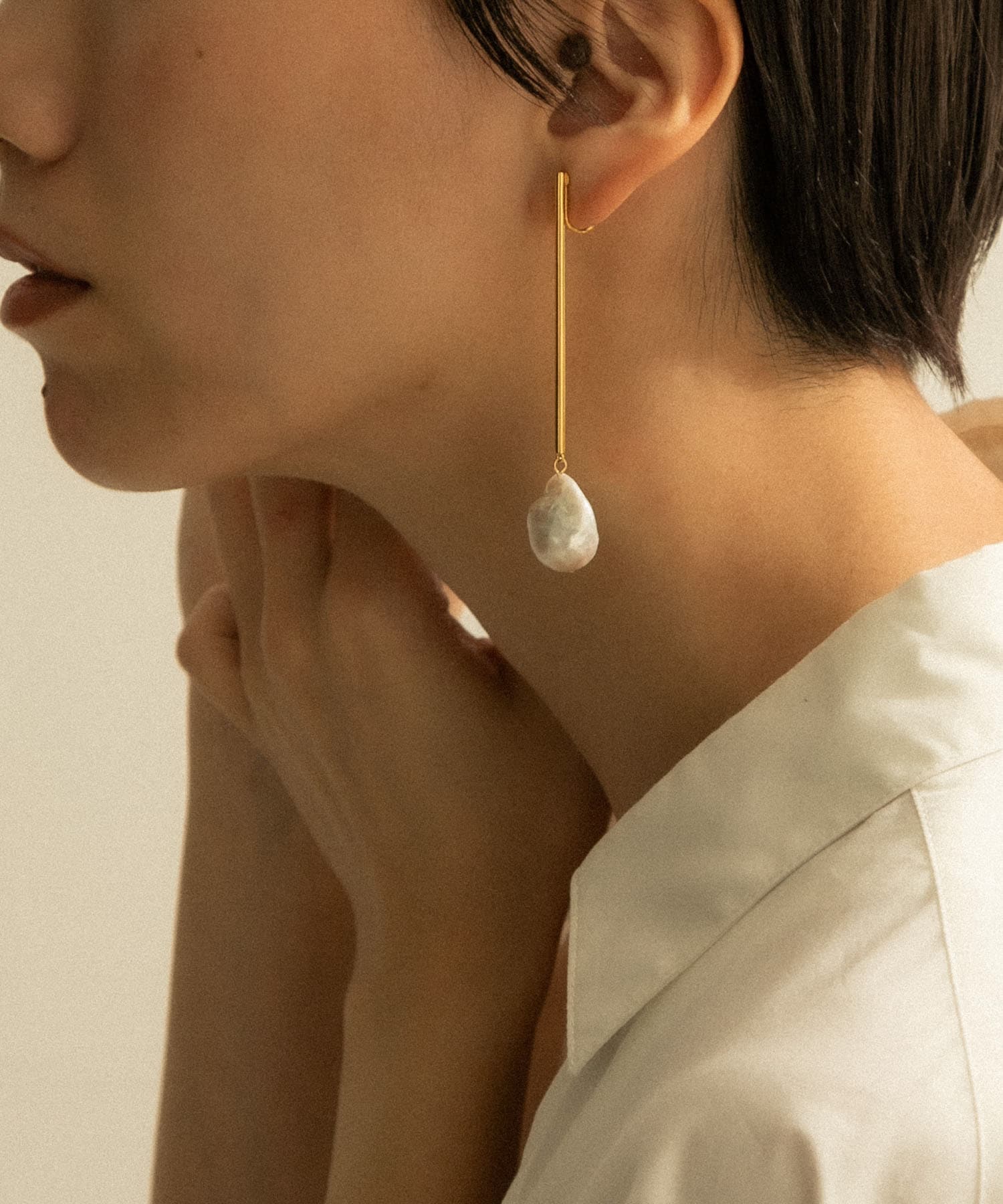 SMELLY so' baroque pearl bar earring[SM23-2MF015]｜URBAN RESEARCH