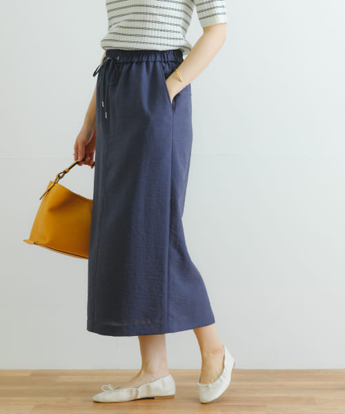 『UR TECH DRYLUXE』ドロストタイトスカート
