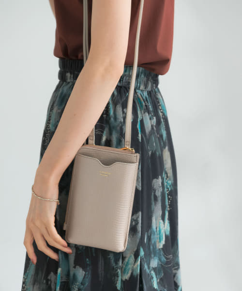 VIOLA d’ORO　ADRIA型押しスマートフォンポシェット