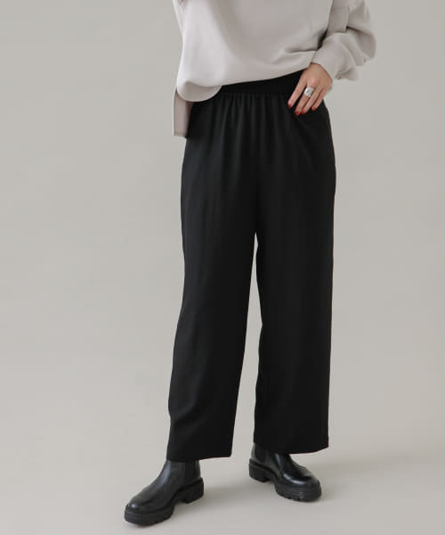 『UR TECH SMOOTHLUXE』ウールライクワイドパンツ