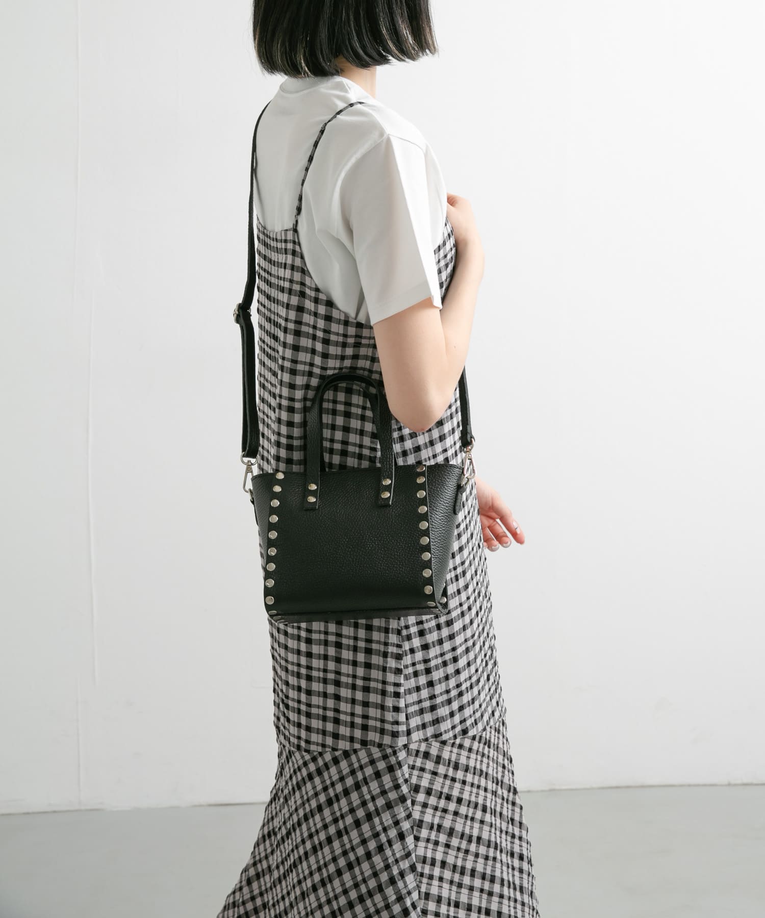 AULENTTI 2way スタッズショルダーバッグ[DW46-DI-3202-DO]｜URBAN RESEARCH公式ファッション通販