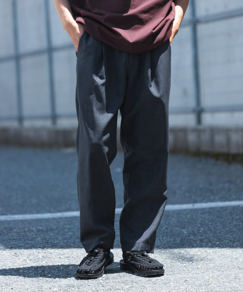 『UR TECH DRYLUXE』ハイツイストイージートラウザー