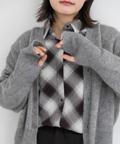 シャギーVネックカーディガン