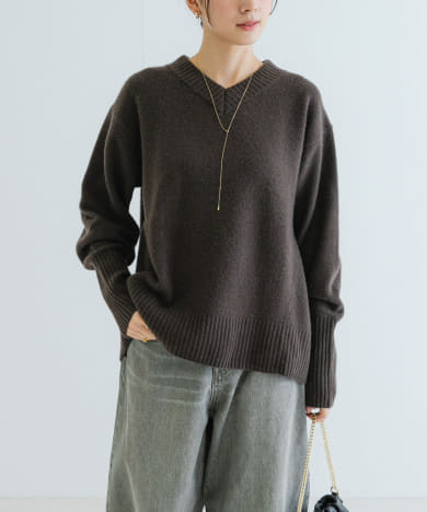 カシミヤ混強縮Vネックニットプルオーバー