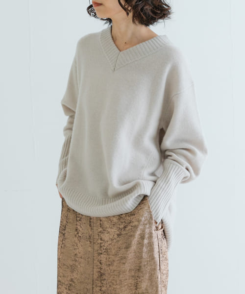 カシミヤ混強縮Vネックニットプルオーバー