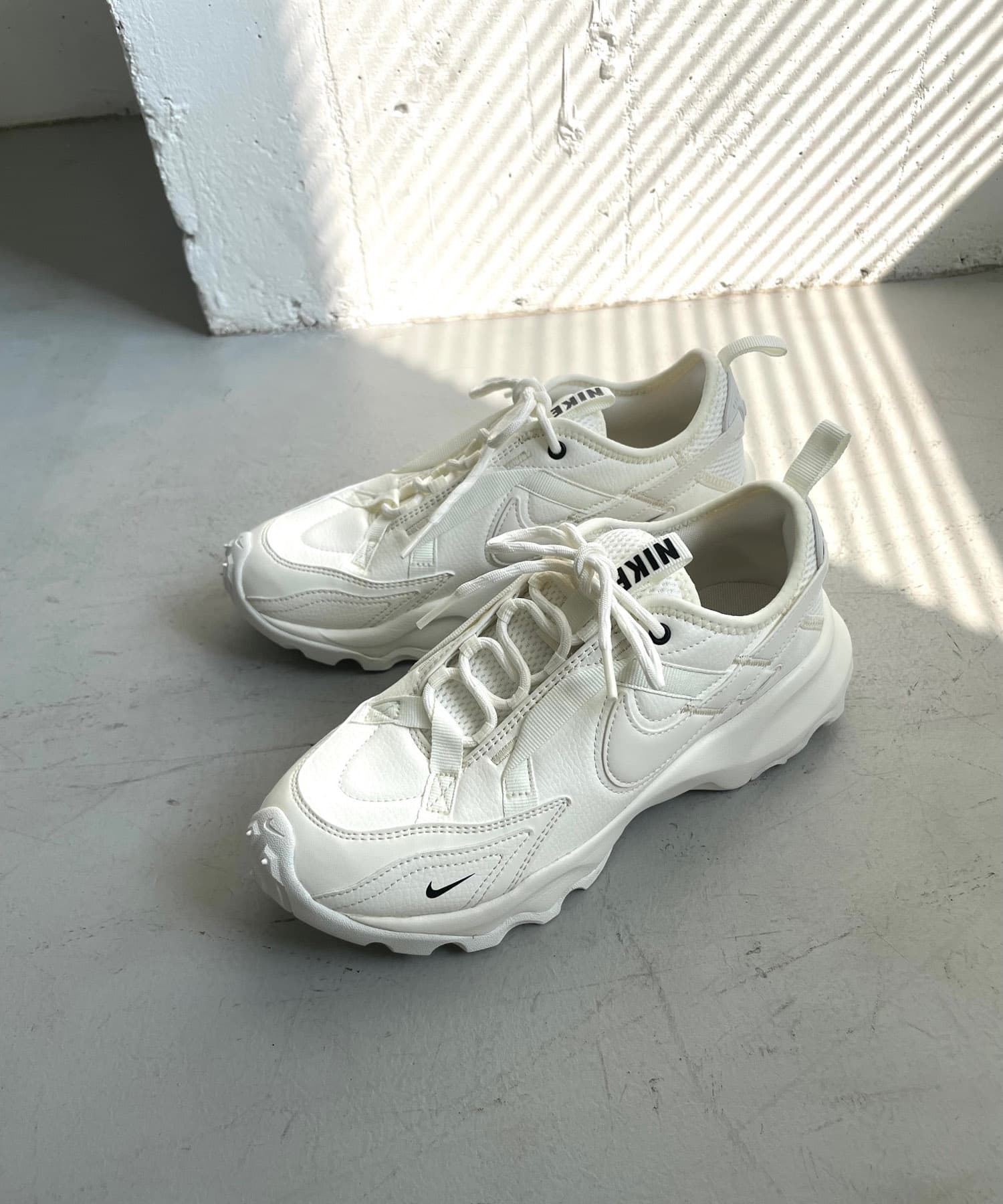Nike TC 7900 (ナイキ) スニーカー レディース