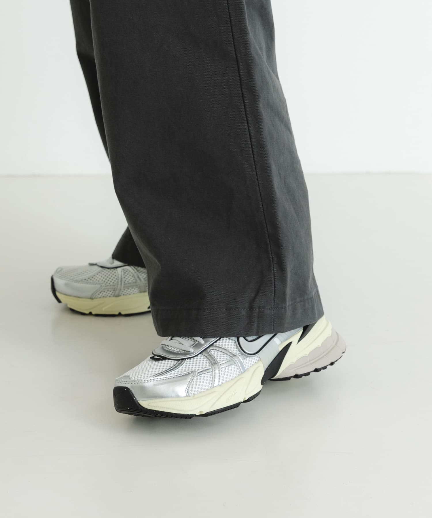 NIKE V2Kラン[UWA4-NCFD0736]｜URBAN RESEARCH公式ファッション通販