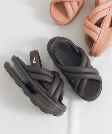 NIKE　エアマックスアイラサンダル