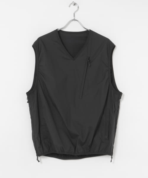 DAIWA PIER39　TECH REVERSIBLE FIELD VEST