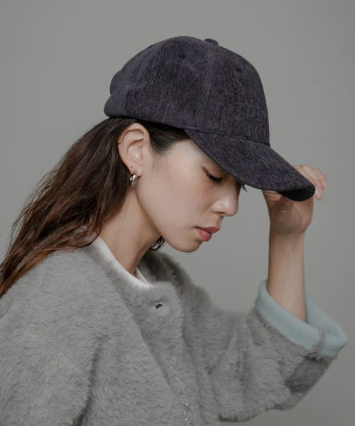 ベロアタッチバックロゴCAP
