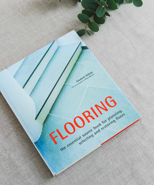 ソノタザッカ　Flooring : Elizabeth Wilhide