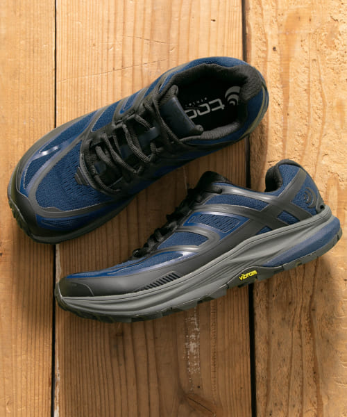 TOPO athletic　Ultraventure
