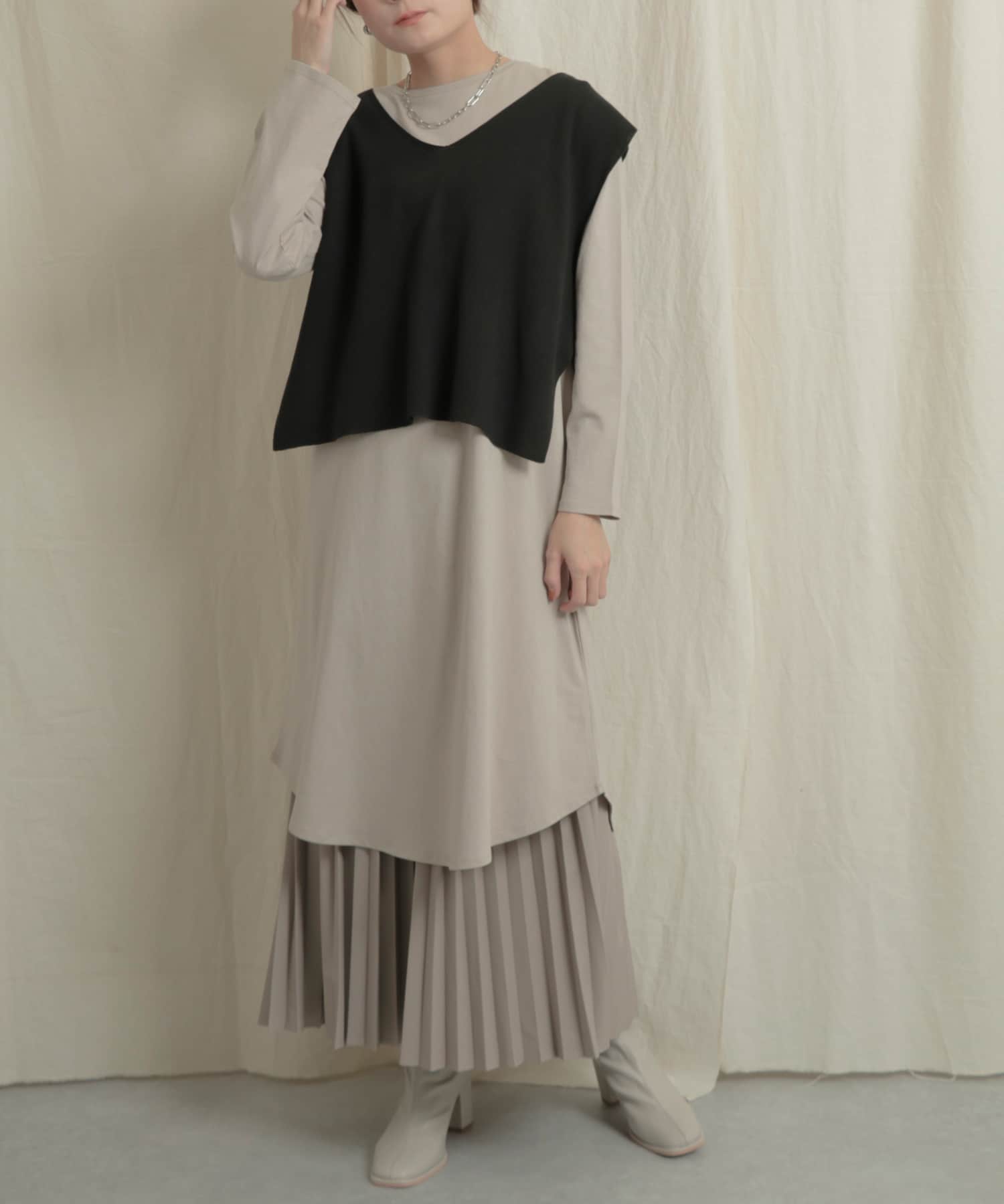 Web 一部店舗限定 ニットベストカットワンピースアンサンブル 14 26l018 Urban Research公式ファッション通販