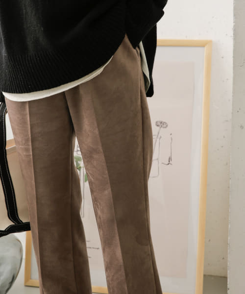 ソフトスエードフレアパンツ