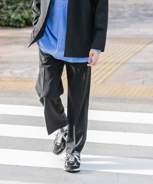 トロワッシャースラックス