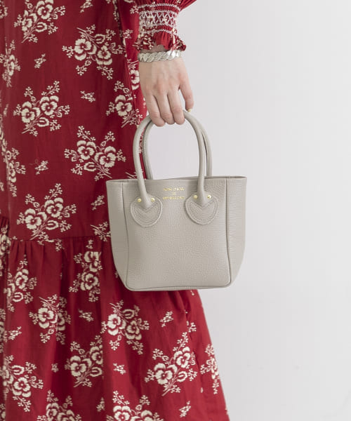 YOUNG&OLSEN　EMBOSSED LEATHER TOTE XS