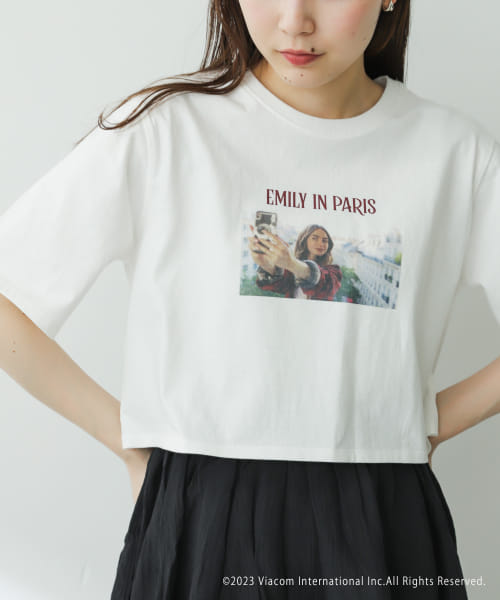 Emily in Paris　クロップドTシャツ