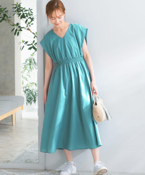 『UR TECH Smart Linen Touch』シャーリングギャザーワンピース