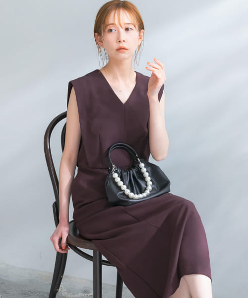 リネン混Vネックストレートワンピース