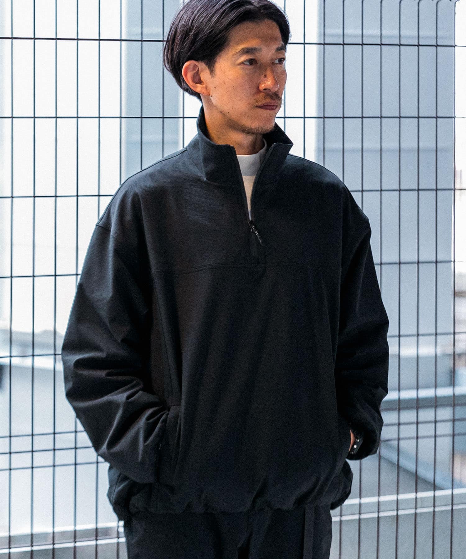 【BLK】撥水*ストレッチナイロンハーフZIPジャケット