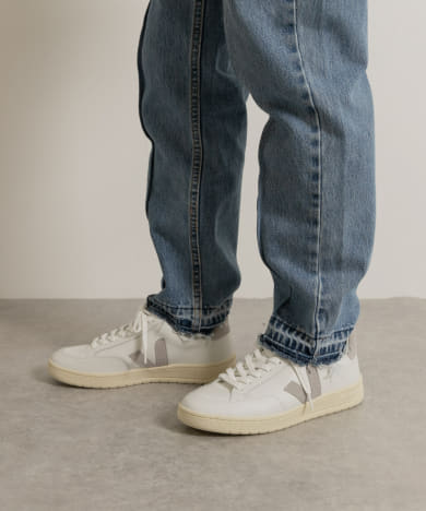 veja　V-12 WHITE LIGHT GREY