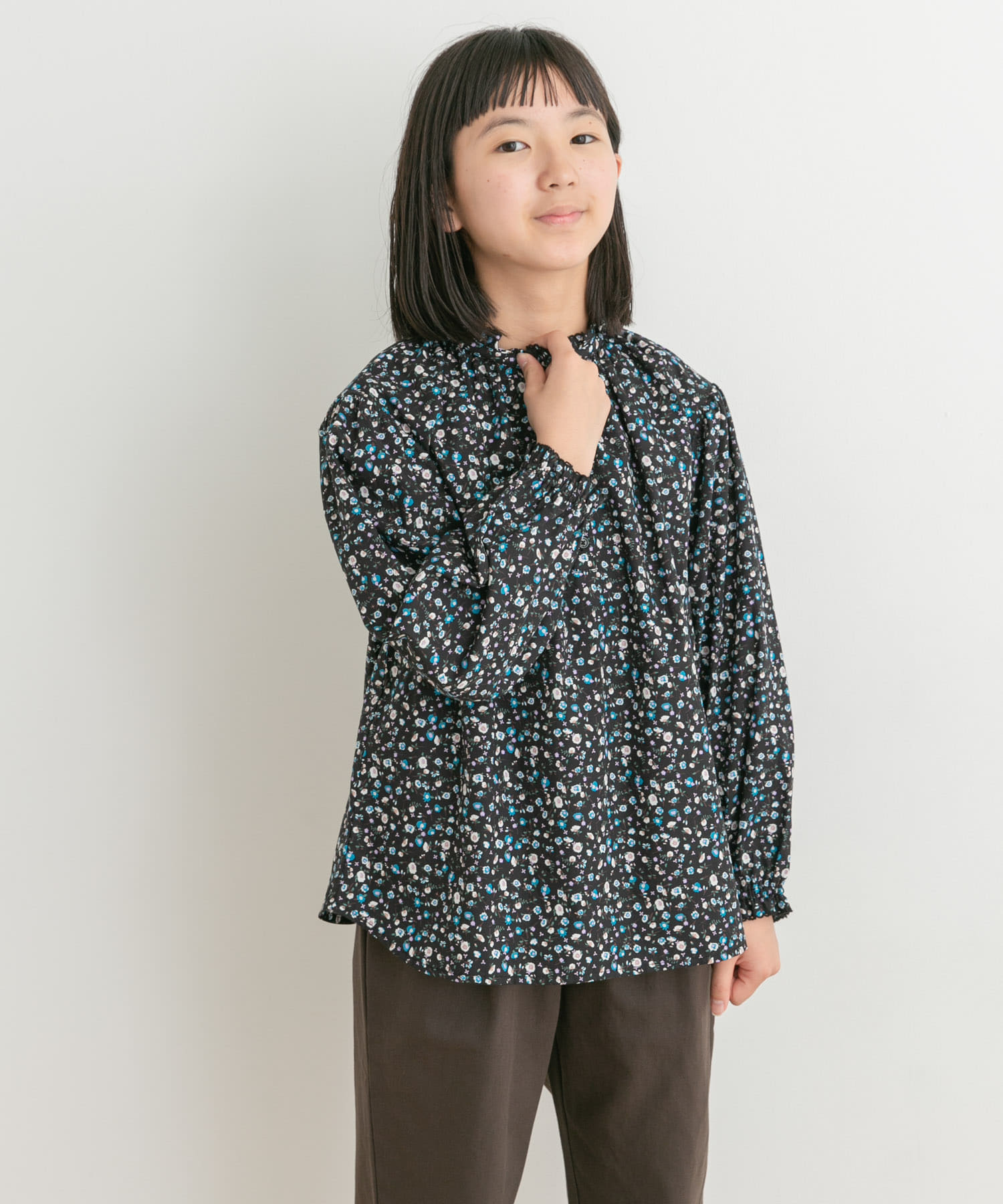 WEB/一部店舗限定サイズ』花柄プリントギャザーフリルブラウス