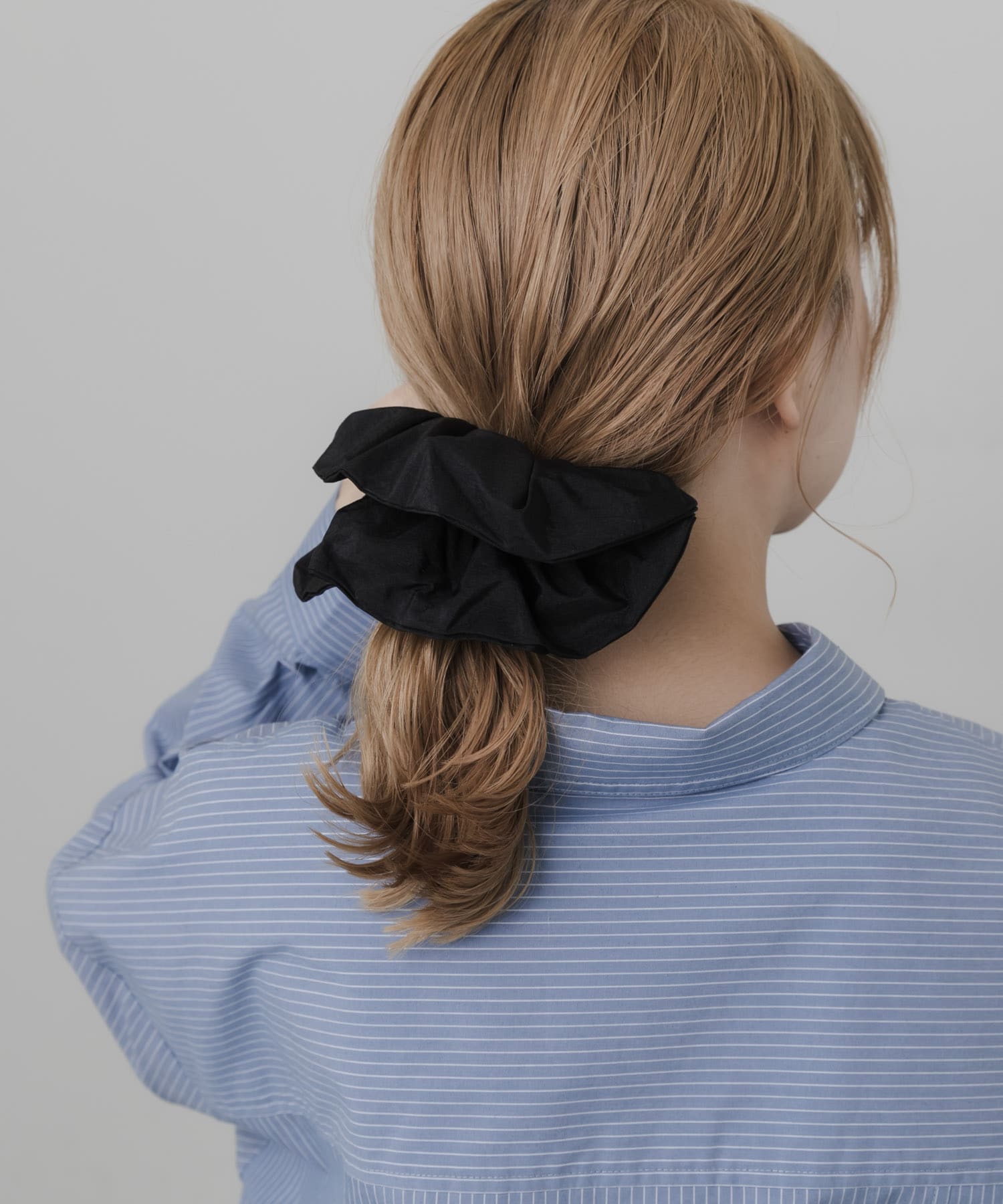 GANNI シュシュ Printed Satin Scrunchie : ZOZOTOWN Yahoo!店