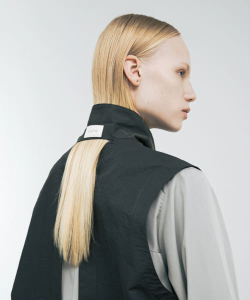 no sleeve slit jacket