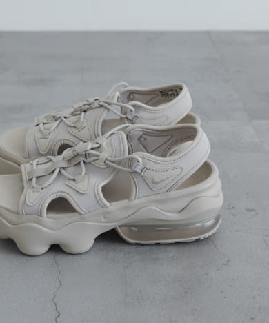 NIKE　エアマックスココサンダル