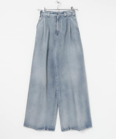 Everyday” B size: 36 Straight cut B:light blue color