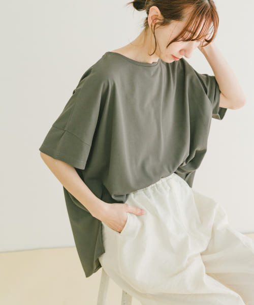 汗ジミ隠しバックタックTシャツ