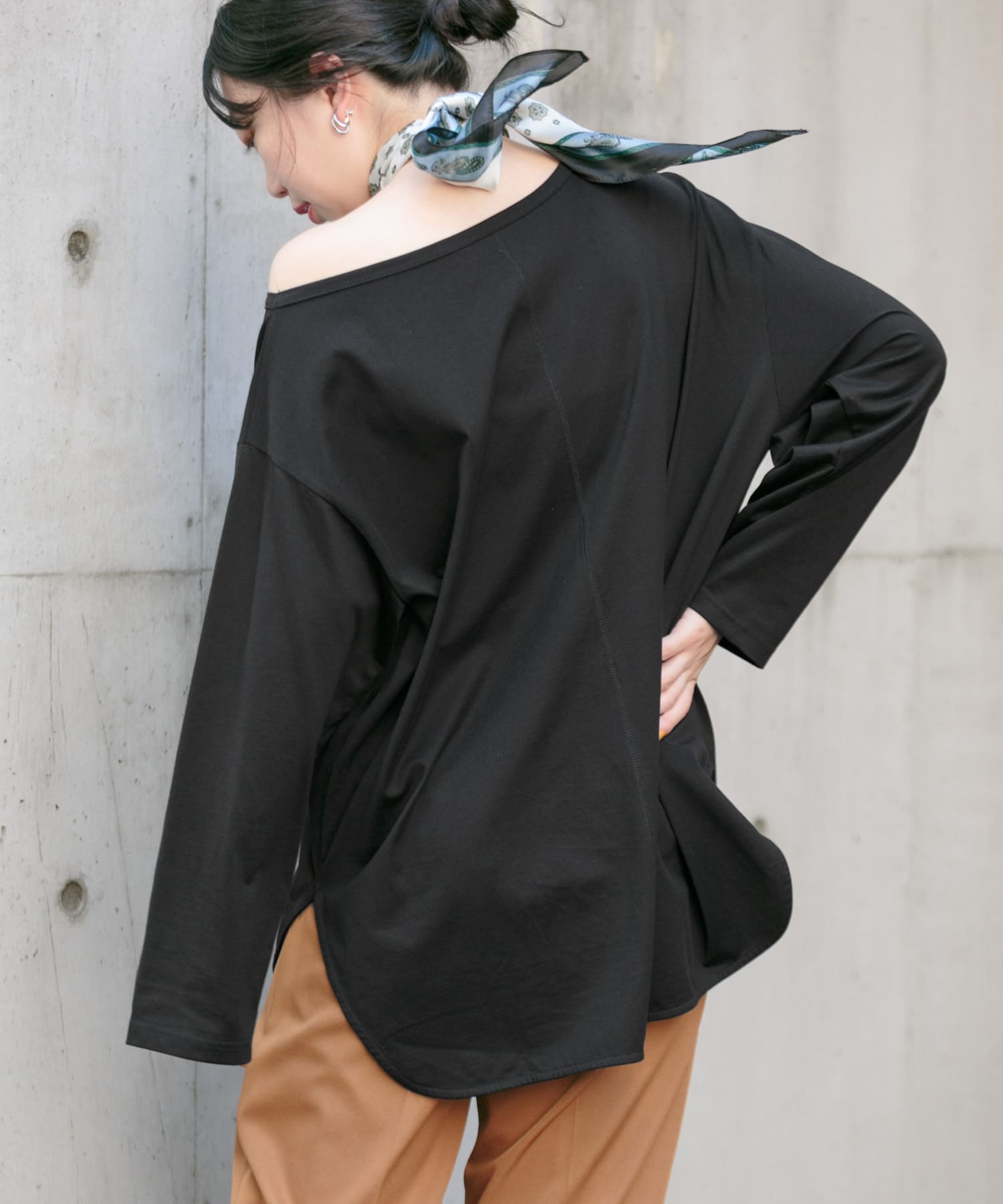 KBF+ アシメネックオーバーロングTシャツ[KP96-21N110]｜URBAN