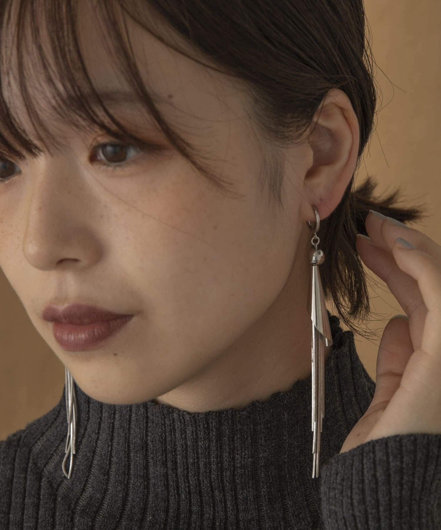 IT Atelier メタルタッセルイヤリング[it6839SVe-UL13n]｜URBAN