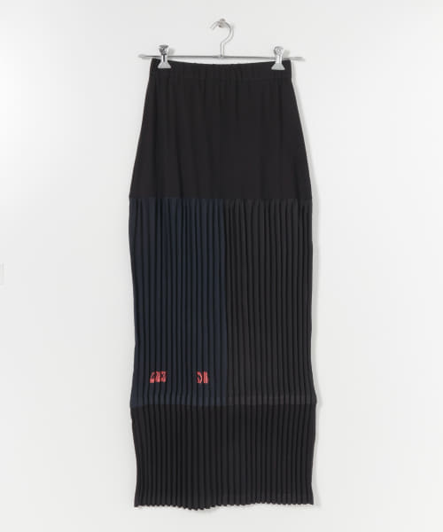 SREU　ソフトプリーツロングSKIRT