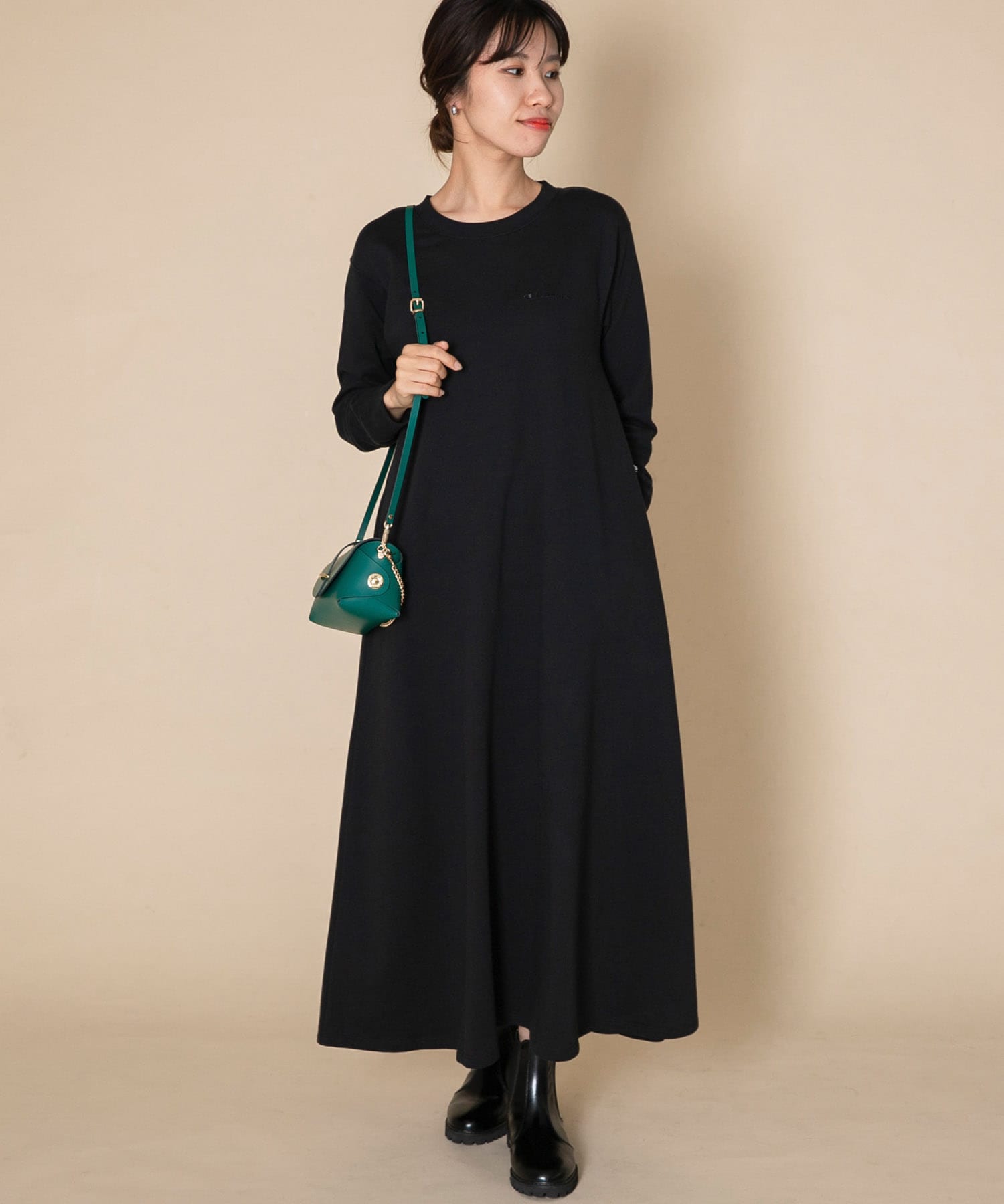 別注 Champion テントスウェットワンピース Cwsw037 Sl26 Urban Research公式ファッション通販