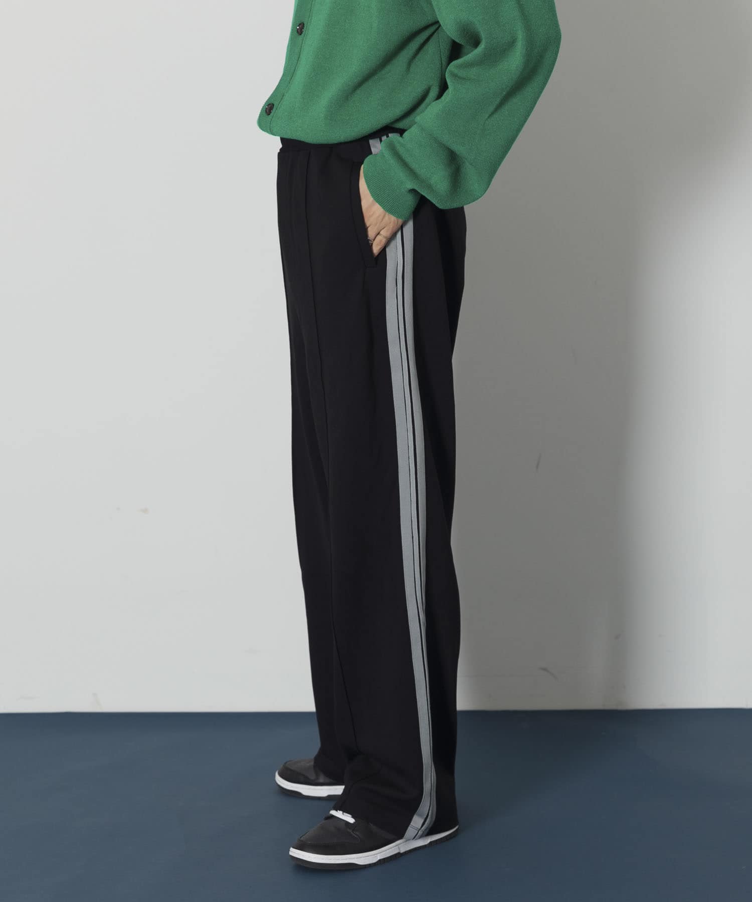 Couleur Meler sakasa line track pants[EC26-14S004]｜URBAN