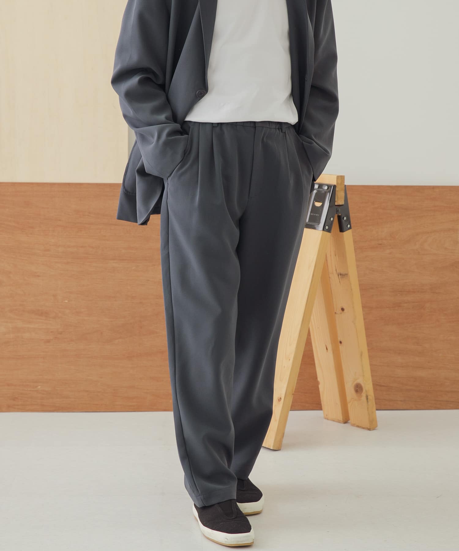 タックパンツ[IT26-14A008]｜URBAN RESEARCH公式ファッション通販