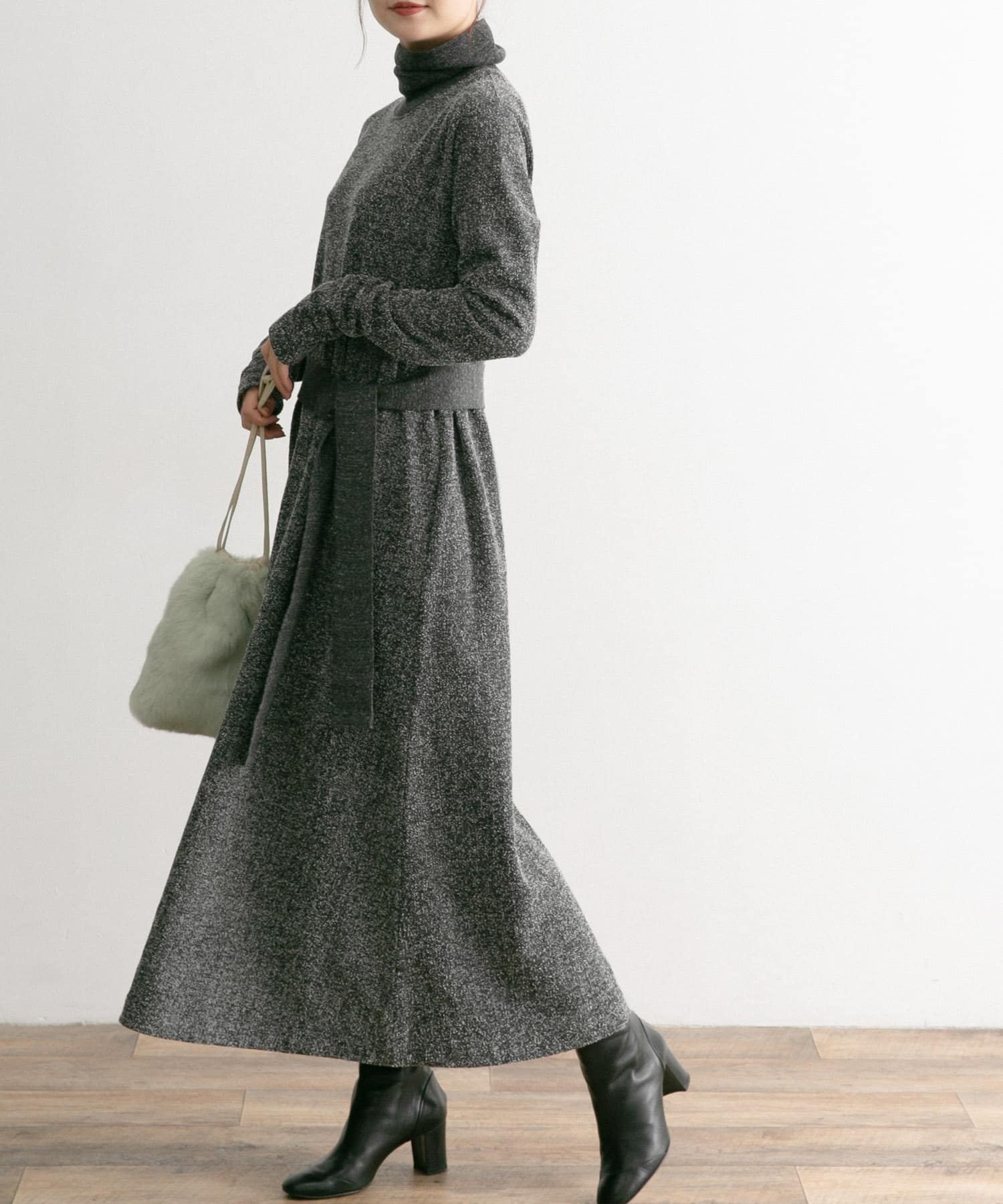 POSTELEGANT Cotton TerryHighNeckDress[CS22A0002-RL27]｜URBAN