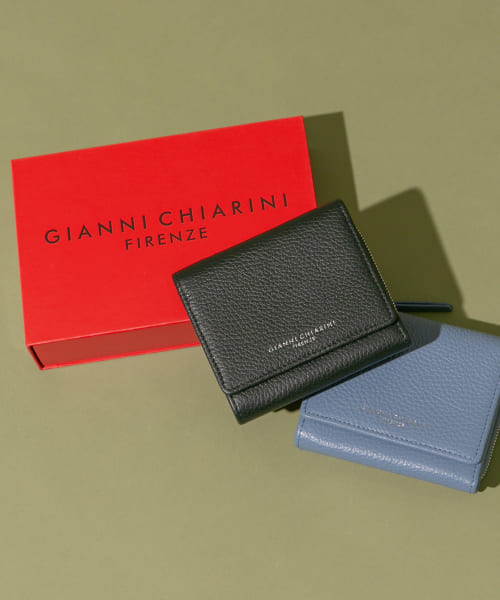 GIANNI CHIARINI　シボ革　三つ折りウォレット