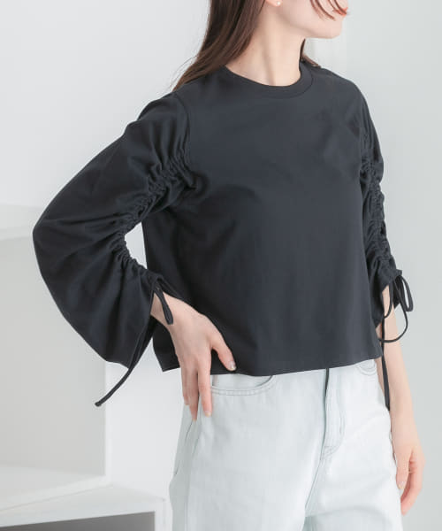 ギャザースリーブクロップドTシャツ