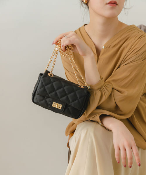 『WEB限定』キルティングショルダーバッグ