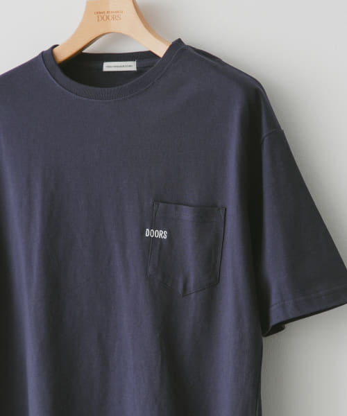 『ユニセックス』ワンポイント刺繍ポケットTシャツ