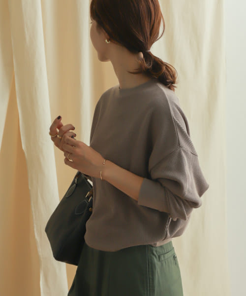 タックフライスロングスリーブTシャツ