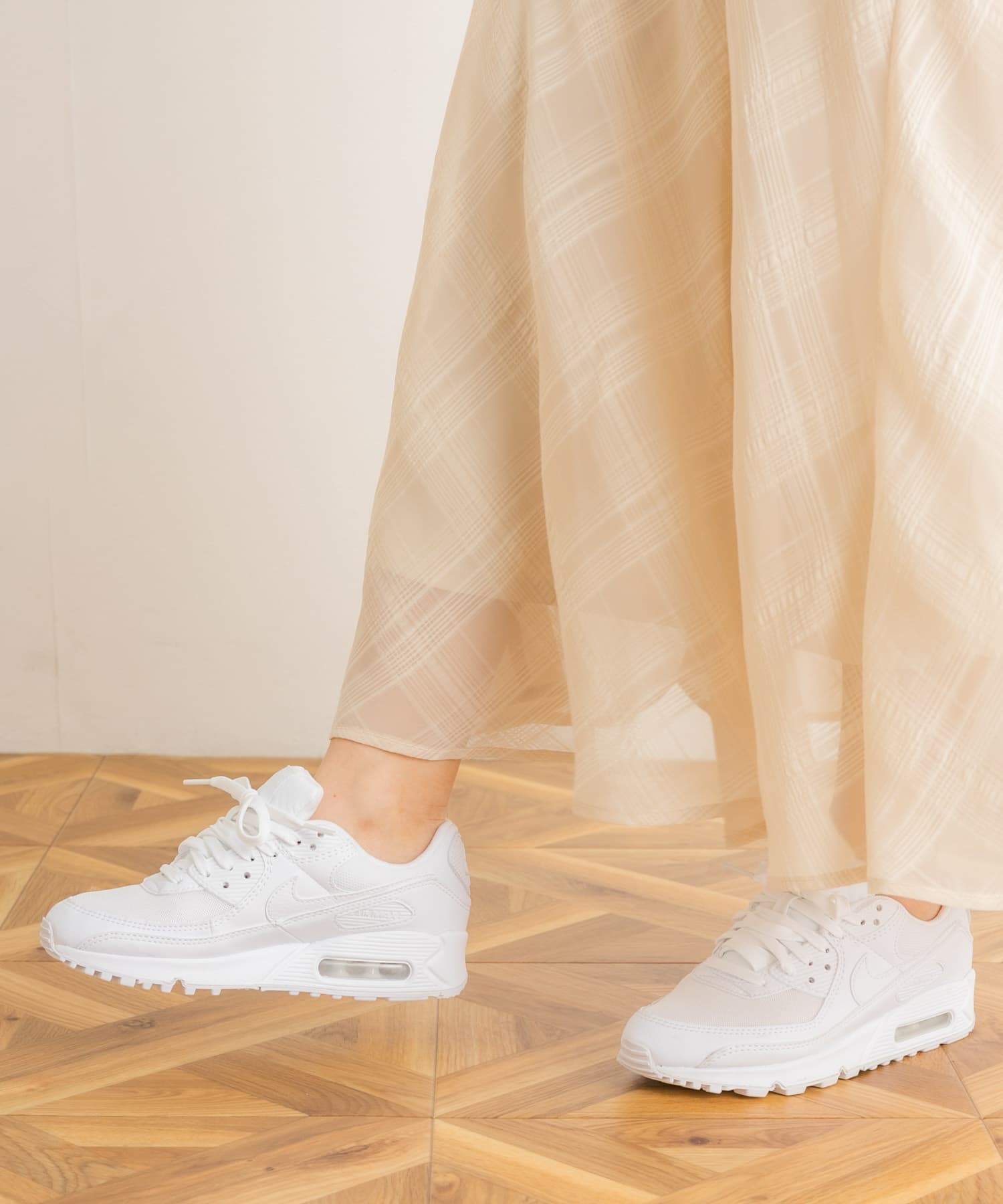 NIKE WMNS AIR MAX 90 